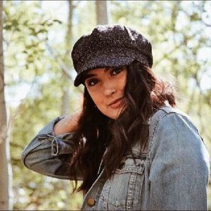 Meet your Posher, Sierra